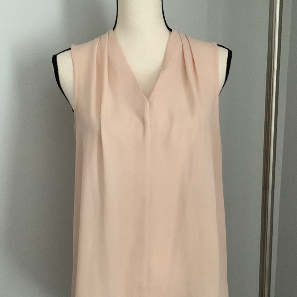 Top sleeveless